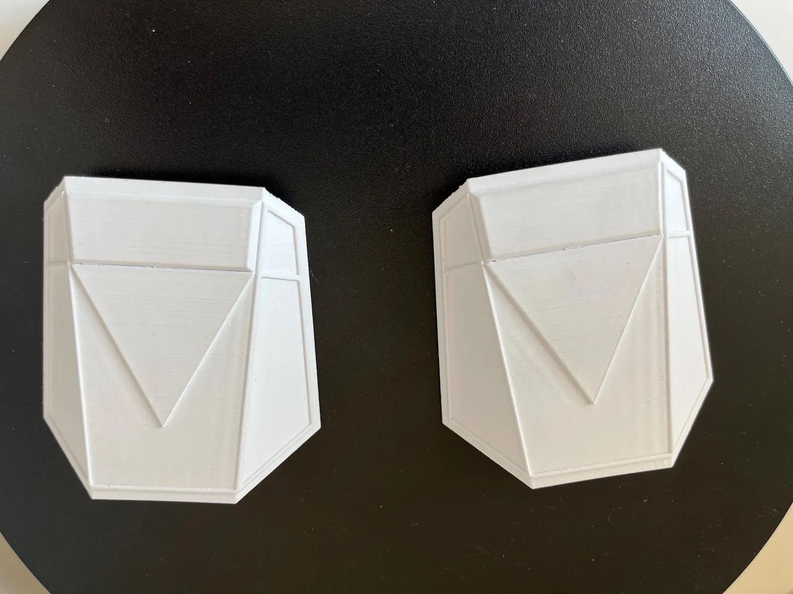 Mandalorian Hand Armor Plates - Image 3