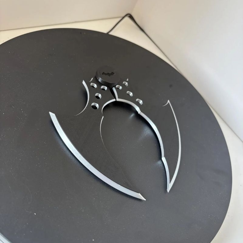 Two-Tone Magnetically Connecting Batarangs - Image 6